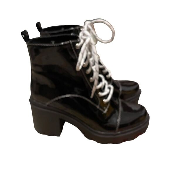 Azalea Wang Black Patent Leather Lace Up Heeled Boots Booties 8.5 NEW - Picture 6 of 6